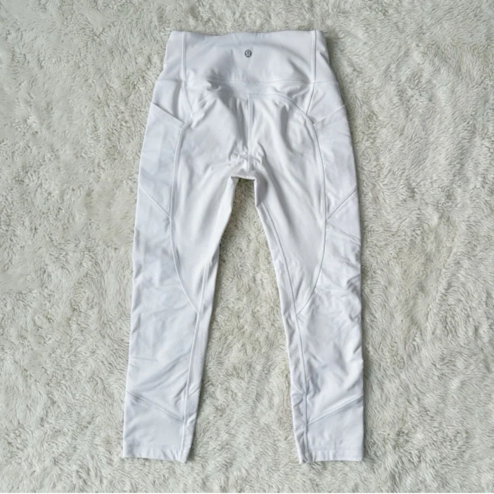 Lululemon Women US6 White High Rise All The Right Places Crop Legging Athleisure - Picture 3 of 9